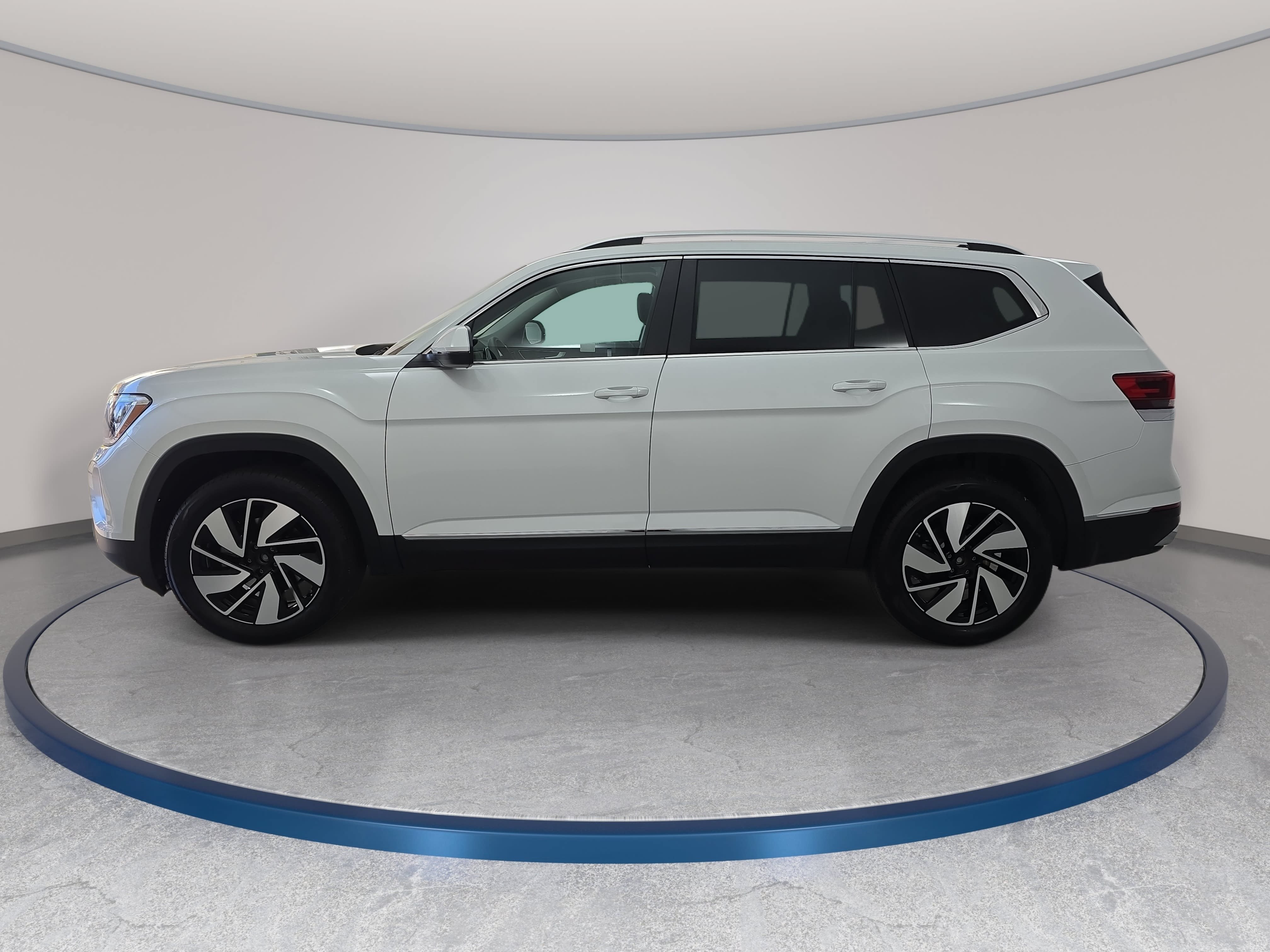 New 2026 Volkswagen Atlas SEL AWD/4WD image 8