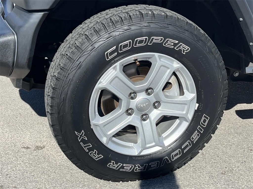 Used 2021 Jeep Wrangler Sport S image 9