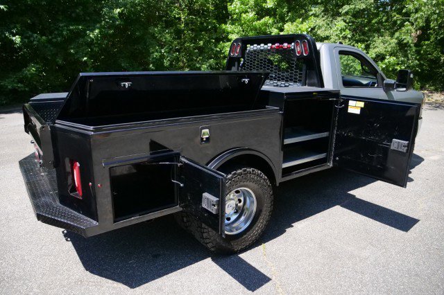 Used 2023 RAM 3500 SLT w/ Quick Order Package 2YG SLT AWD/4WD image 3