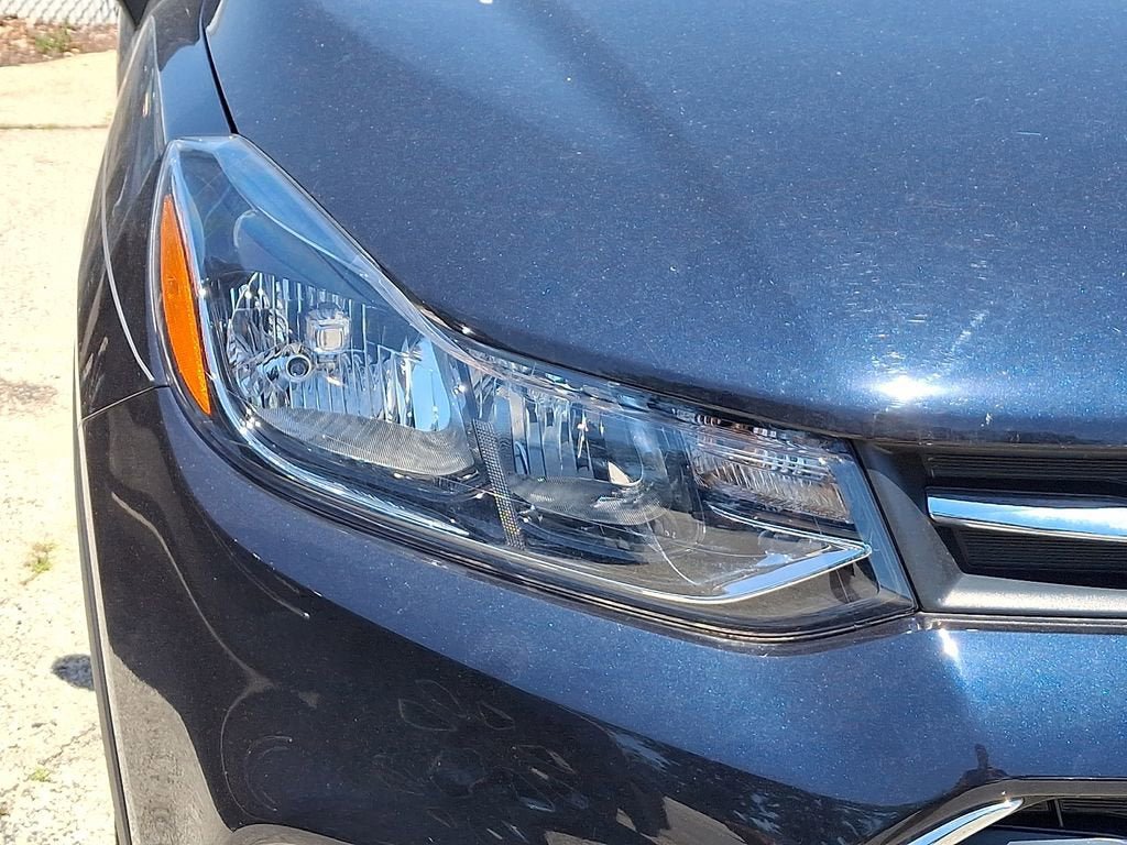 Used 2021 Chevrolet Trax LS AWD/4WD image 7