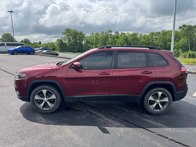 Used 2019 Jeep Cherokee Limited w/ Luxury Group AWD/4WD image 6