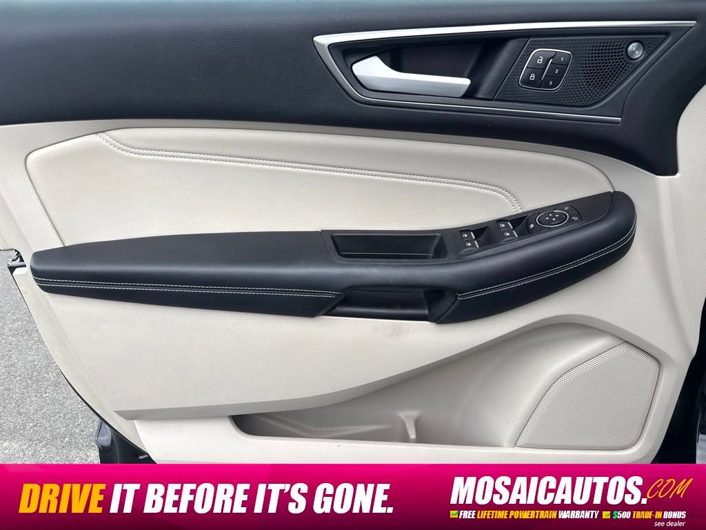 Used 2021 Ford Edge Titanium AWD/4WD image 27