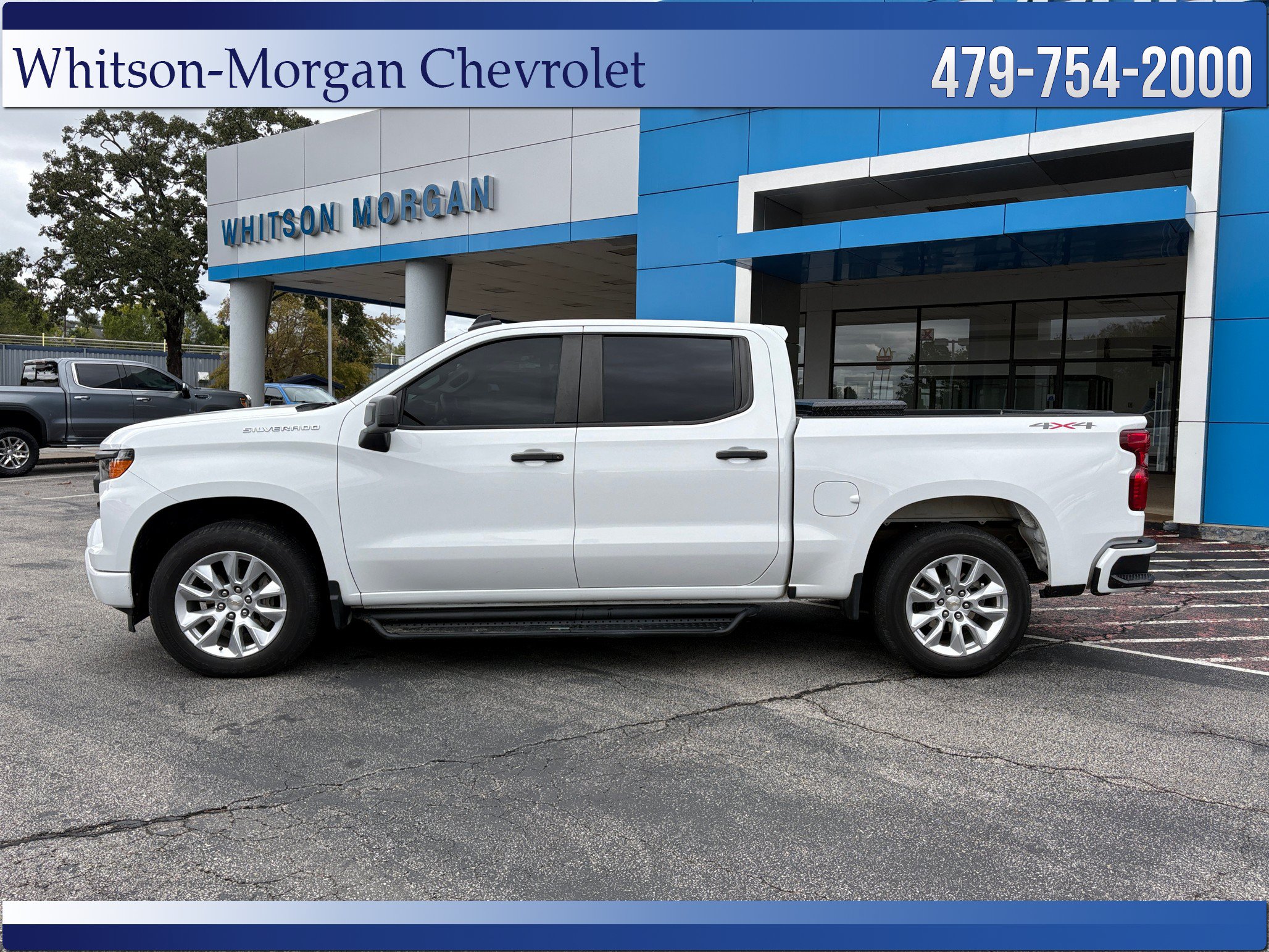 Used 2024 Chevrolet Silverado 1500 Custom AWD/4WD image 2
