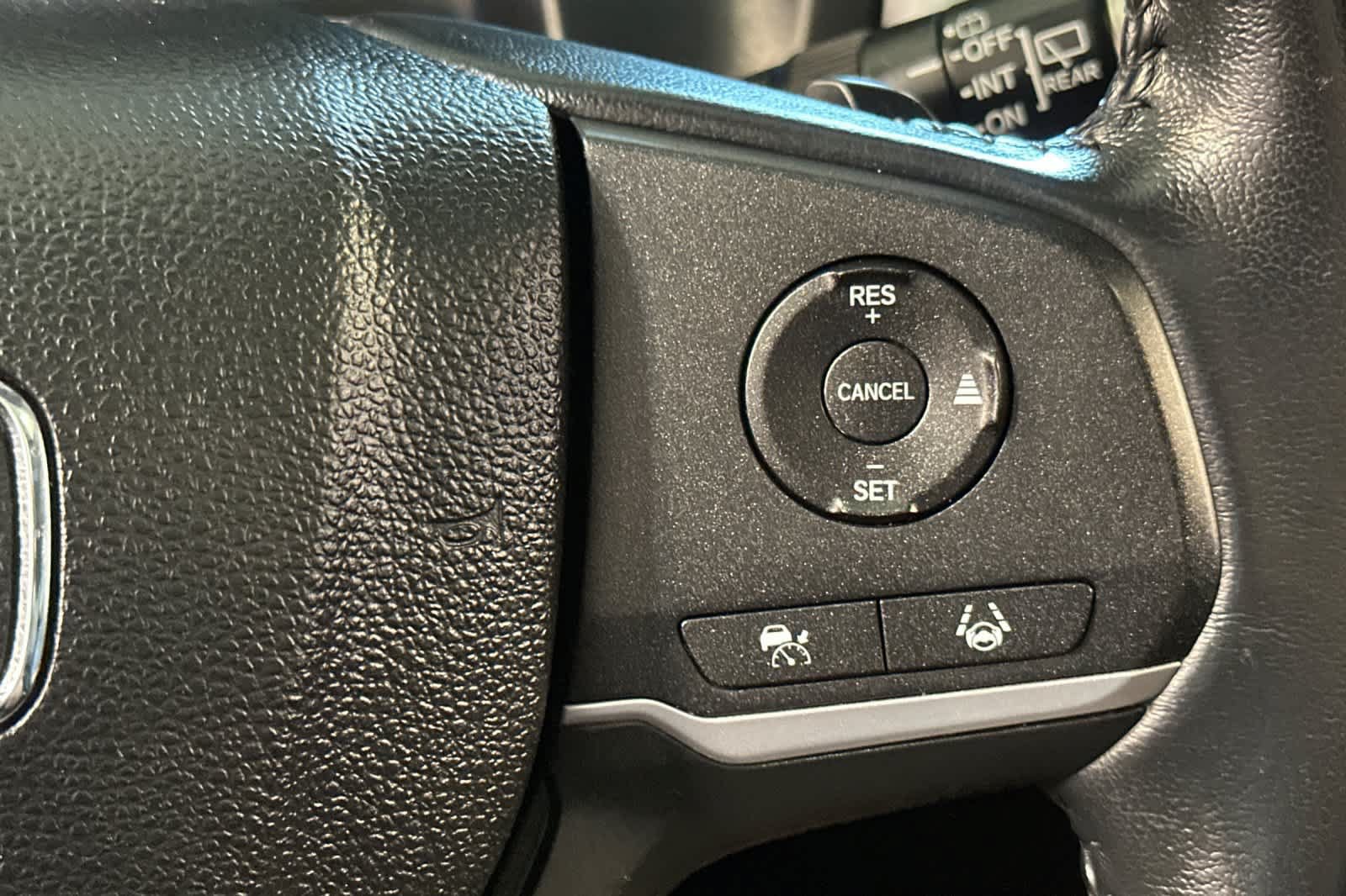 Used 2024 Honda Odyssey EX-L image 31