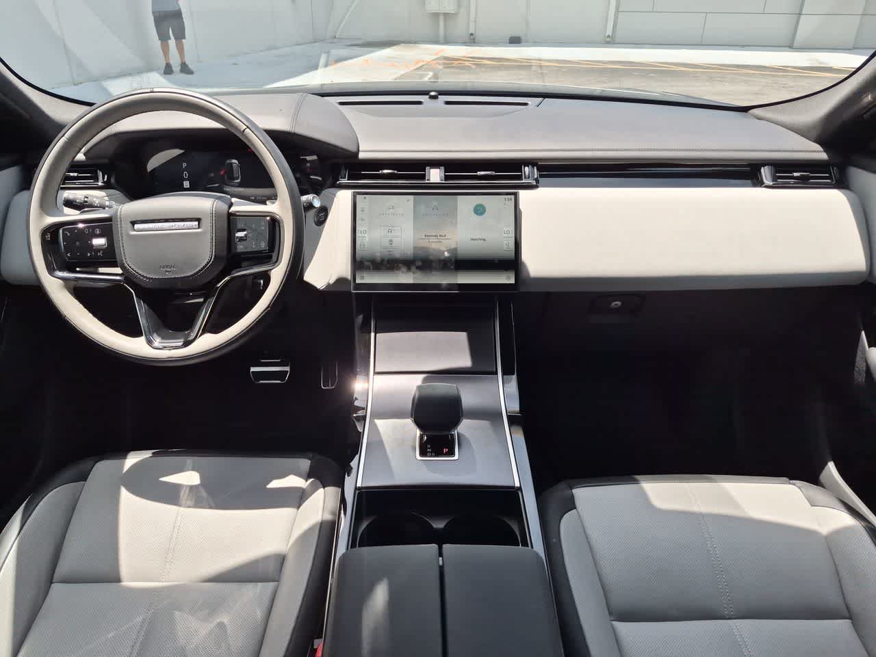 Certified 2026 Land Rover Range Rover Velar Dynamic SE AWD/4WD image 15