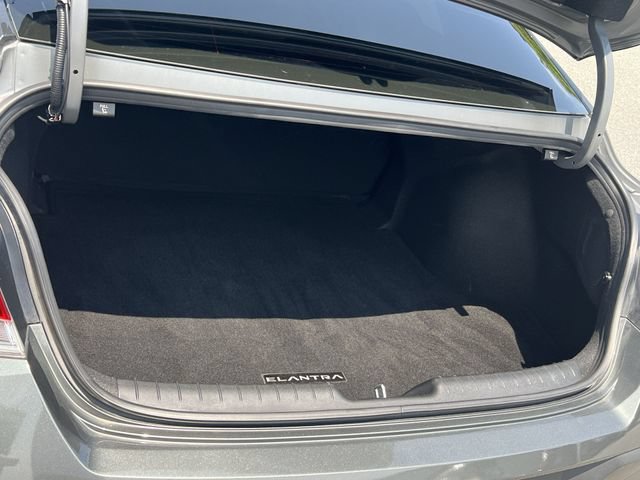 Certified 2025 Hyundai Elantra Sport FWD image 35