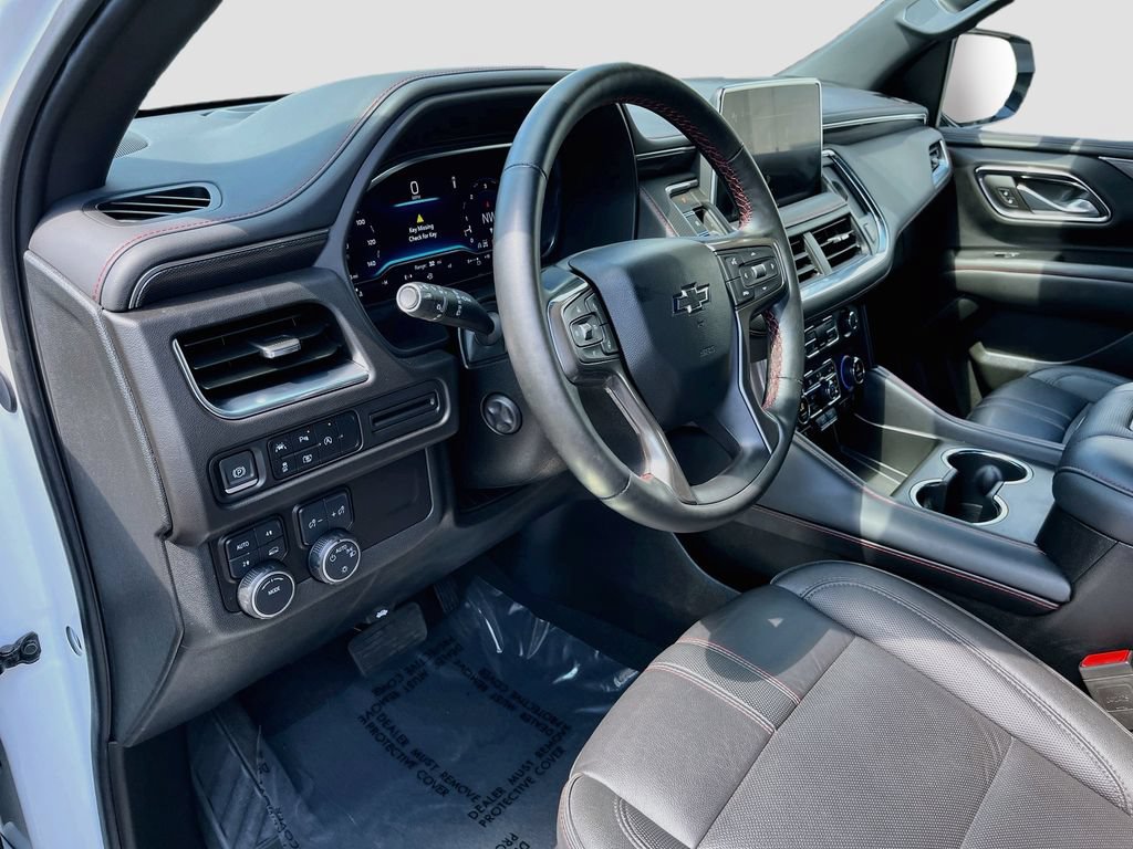 Used 2024 Chevrolet Tahoe RST w/ Luxury Package AWD/4WD image 17