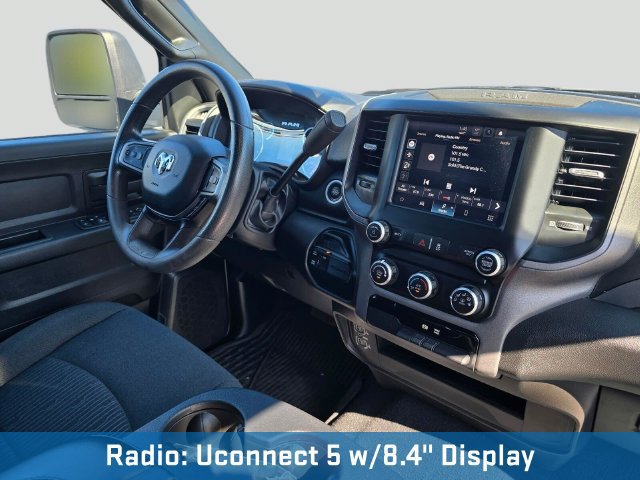 Used 2024 RAM 3500 Tradesman w/ Chrome Appearance Group AWD/4WD image 13