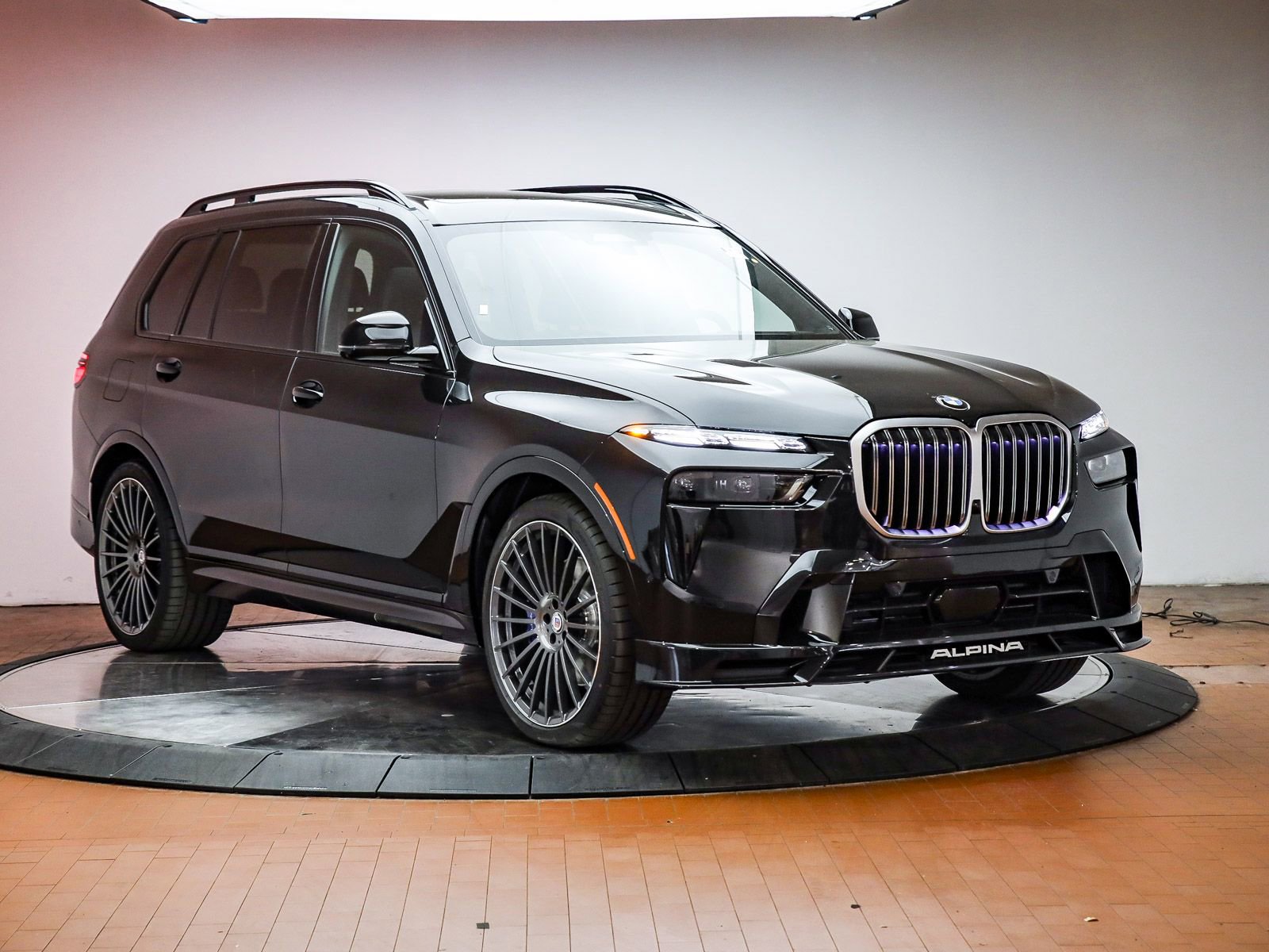 New 2026 BMW ALPINA XB7 image 6
