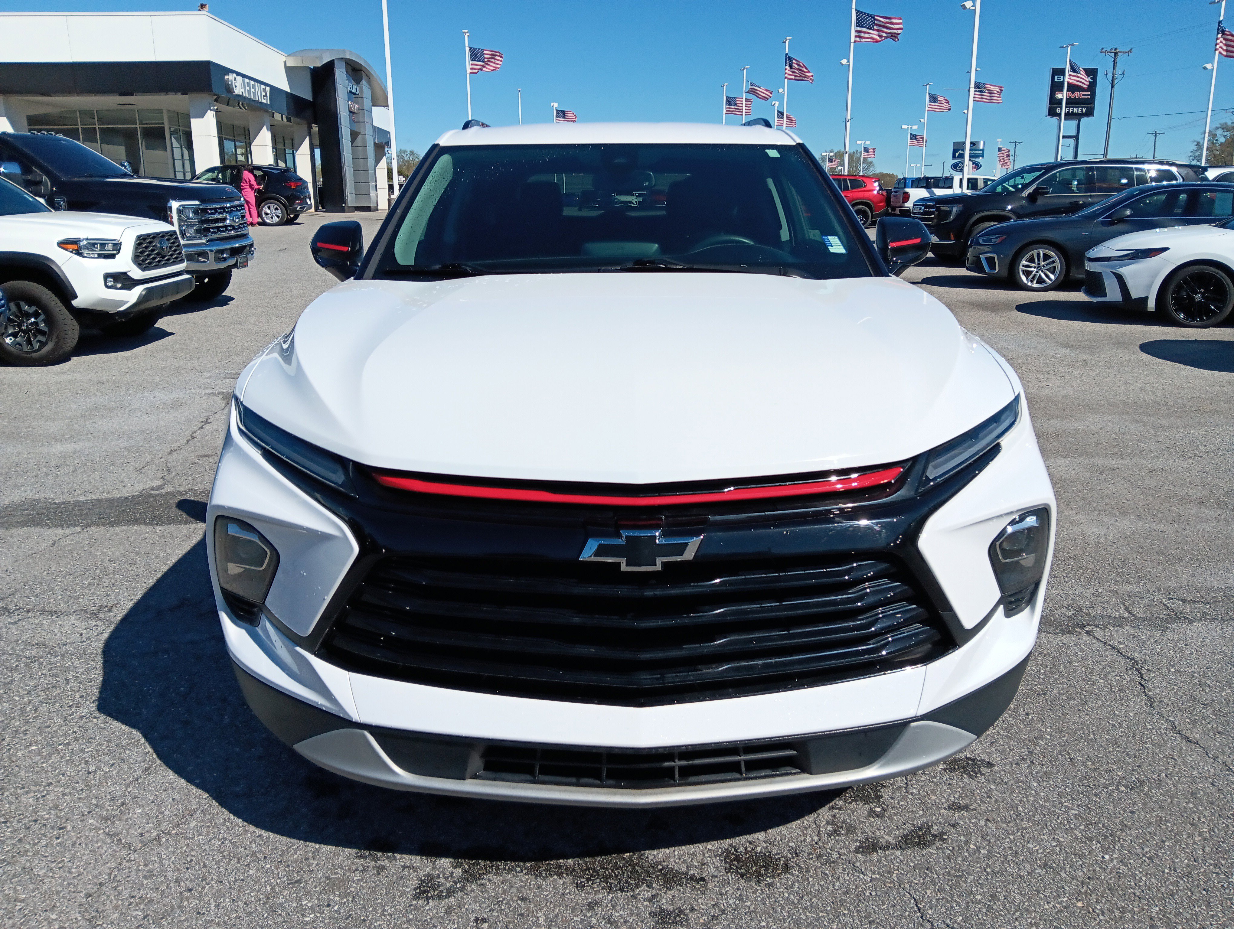 Used 2024 Chevrolet Blazer LT w/ Redline Edition image 8