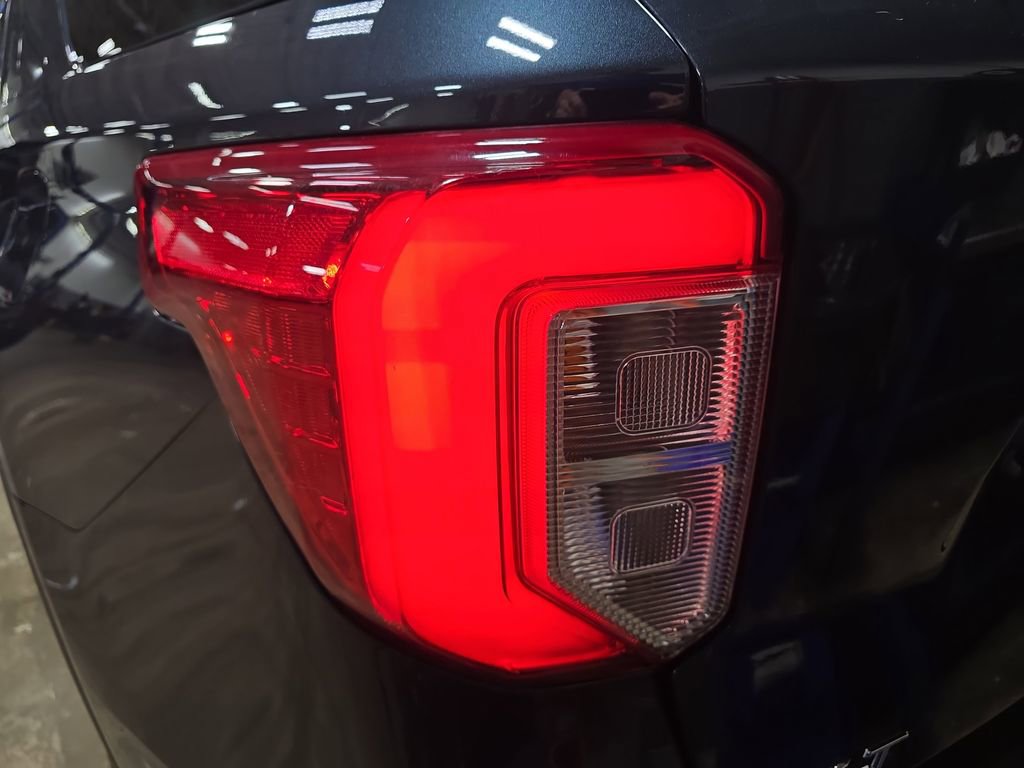 Used 2023 Ford Explorer XLT w/ Equipment Group 202A image 36
