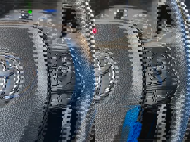 Used 2023 Toyota Corolla LE image 25