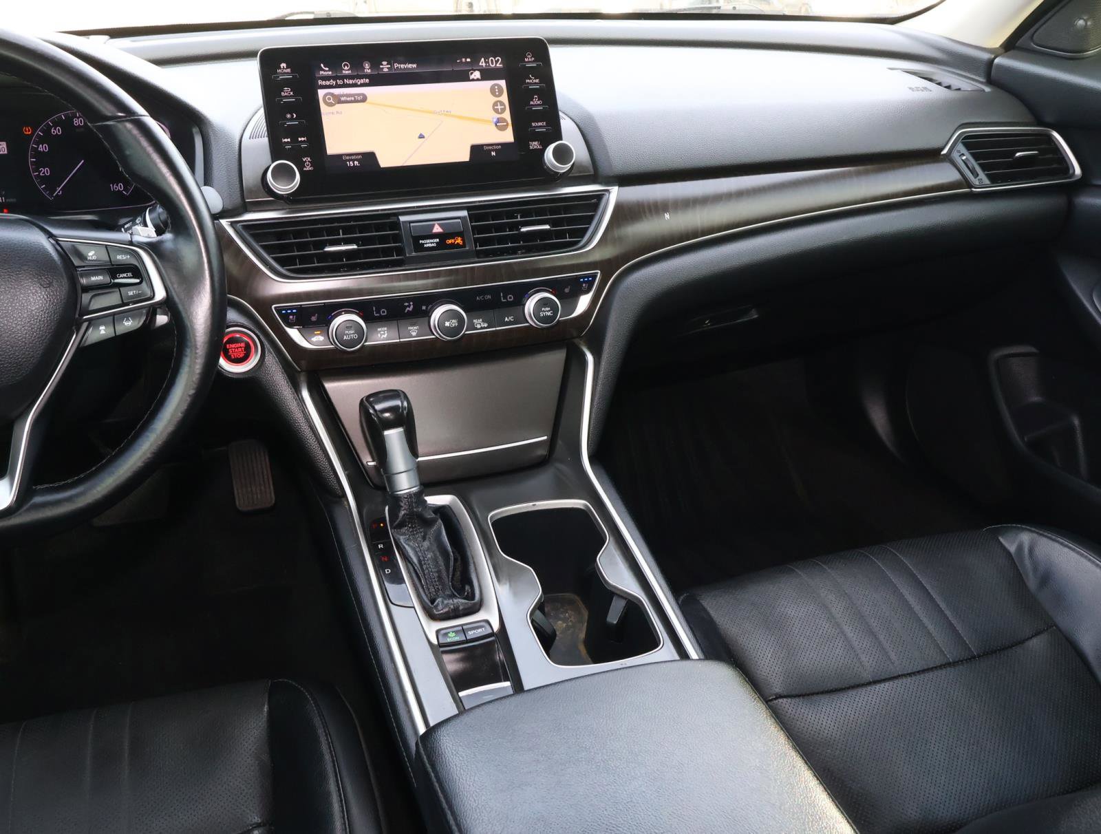 Used 2018 Honda Accord Touring image 10