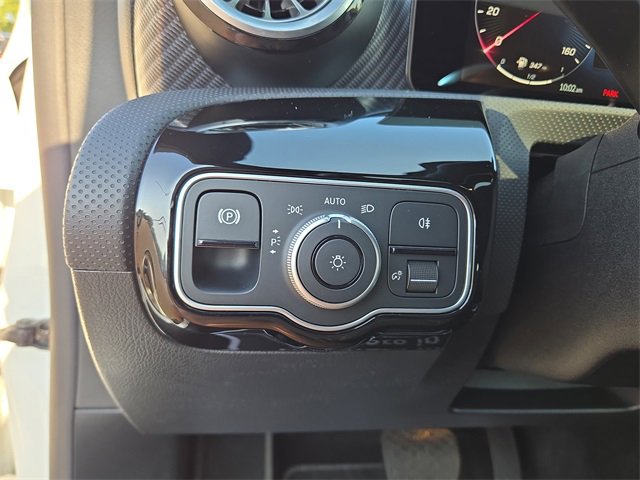 Used 2025 Mercedes-Benz CLA 250 4MATIC image 21