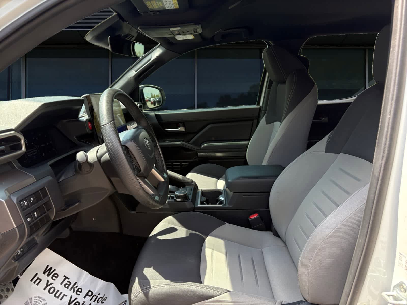 Used 2024 Toyota Tacoma TRD Sport AWD/4WD image 2