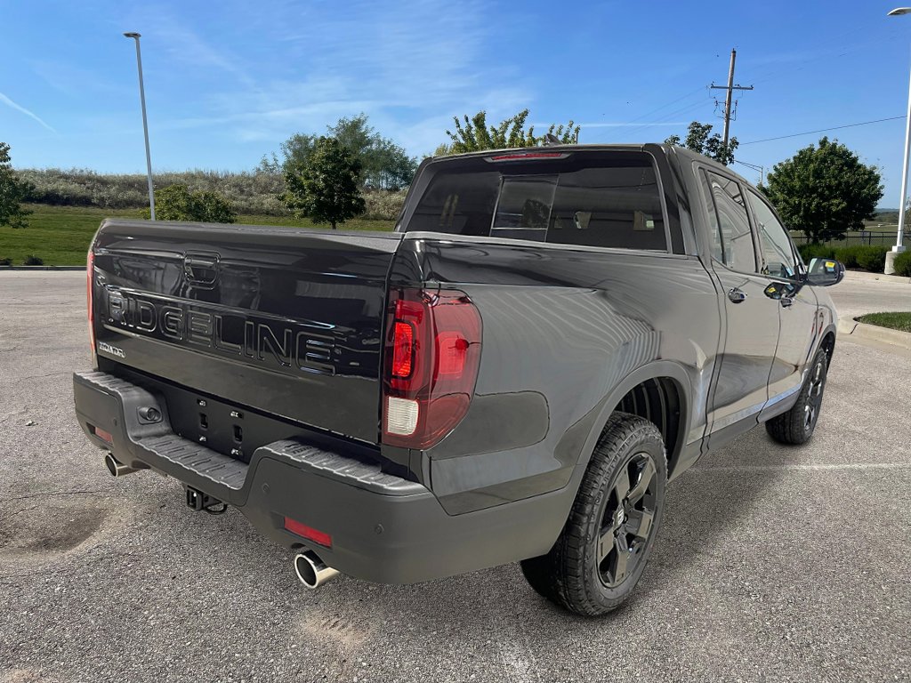 New 2026 Honda Ridgeline Black Edition image 5