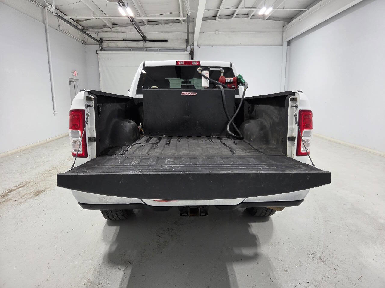 Used 2022 RAM 2500 Tradesman w/ Chrome Appearance Group image 7