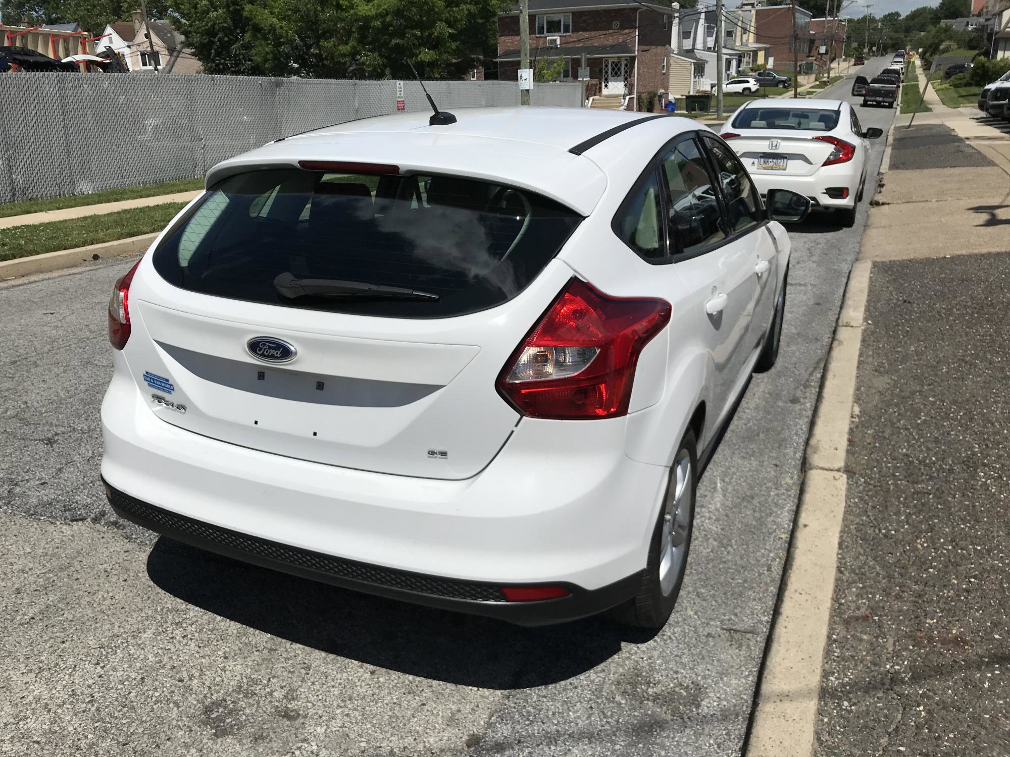 Used 2013 Ford Focus SE w/ Interior Protection Pkg FWD image 3