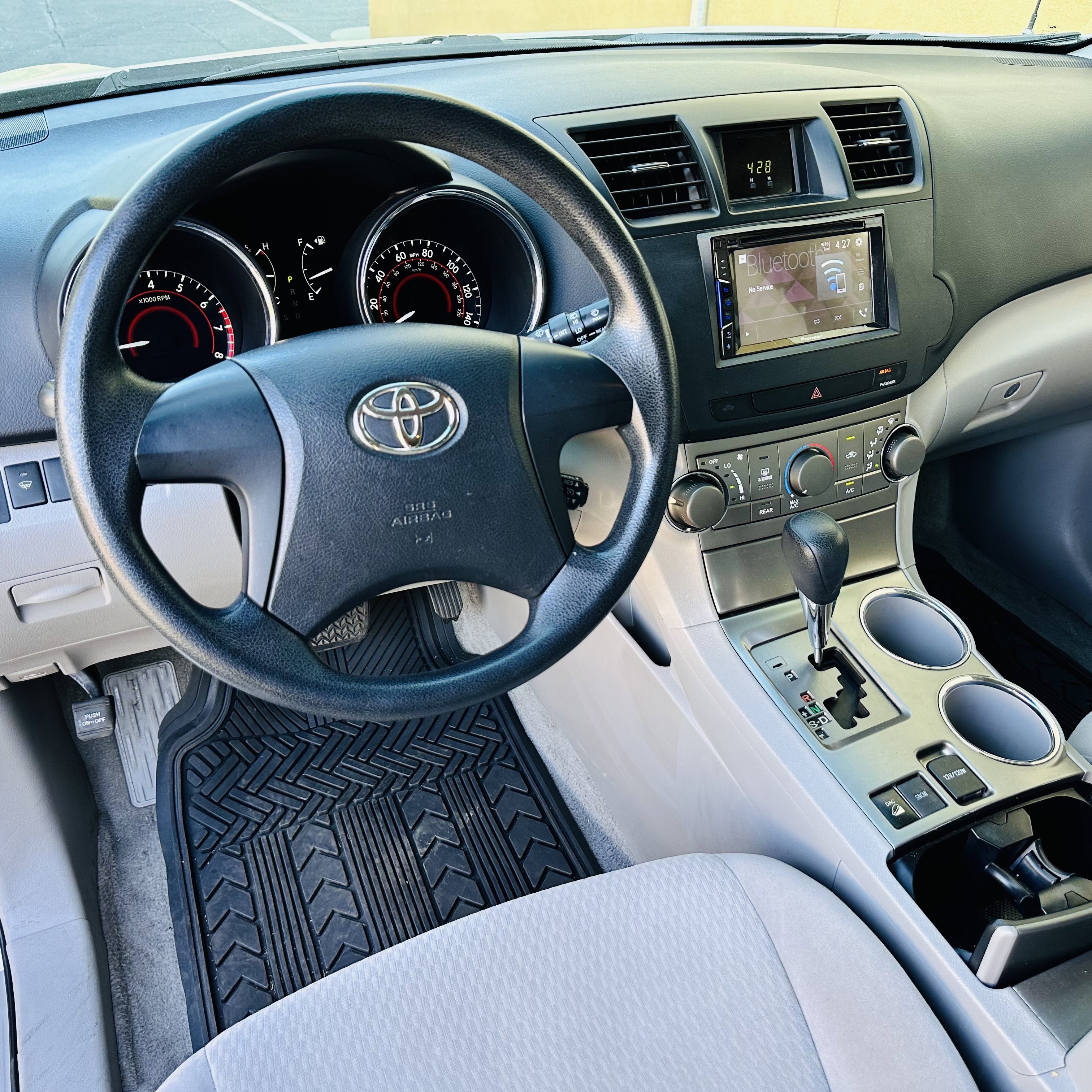 Used 2008 Toyota Highlander SPORT UTILITY 4D image 16