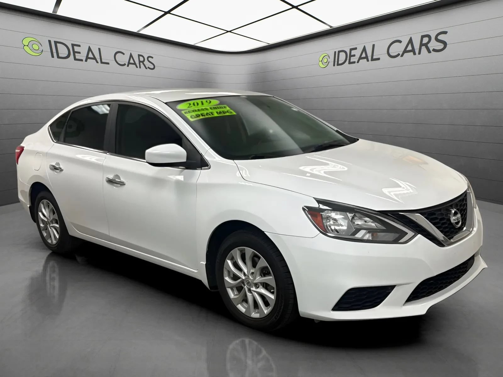 Used 2019 Nissan Sentra SV FWD image 3
