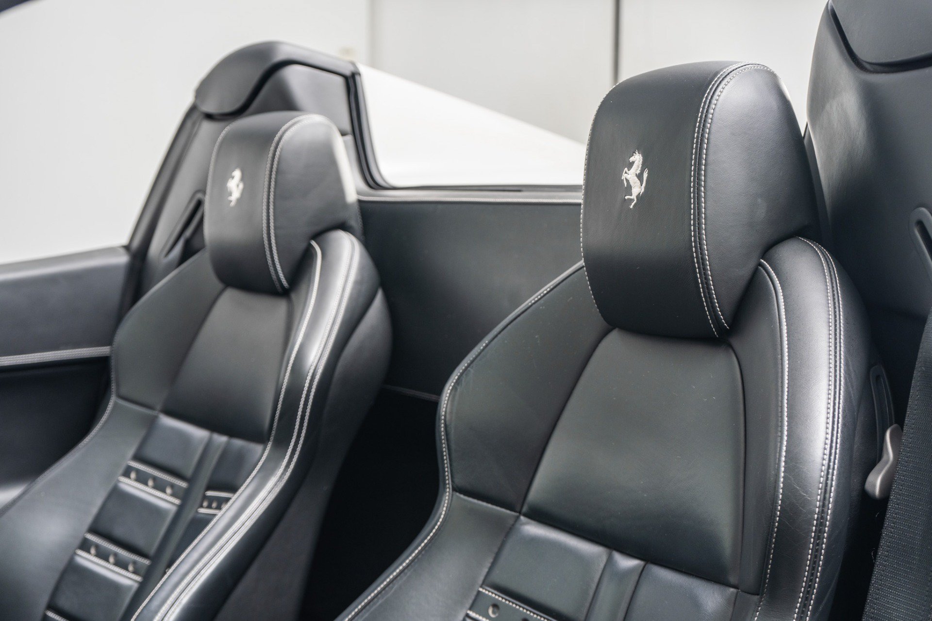 Used 2015 Ferrari 458 Spider RWD image 26