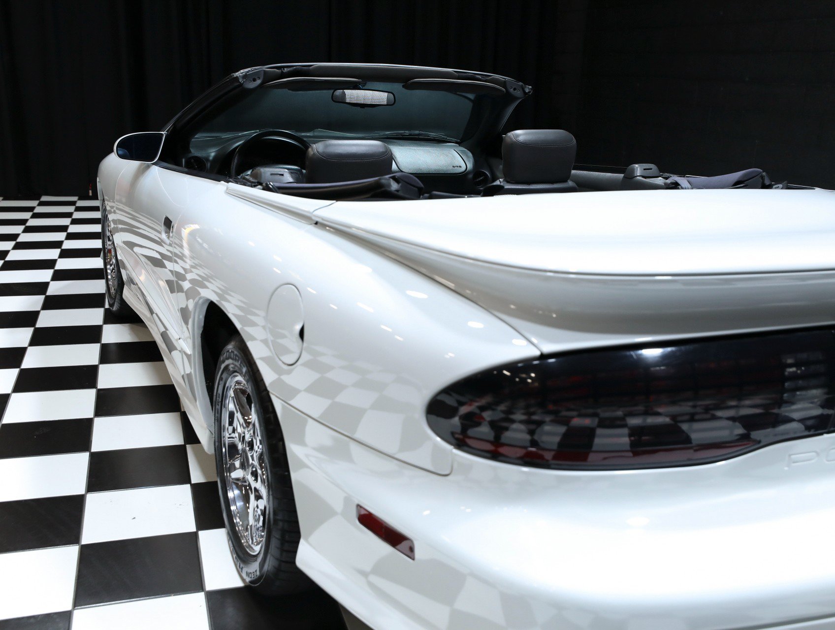Used 1997 Pontiac Firebird Trans Am RWD image 36