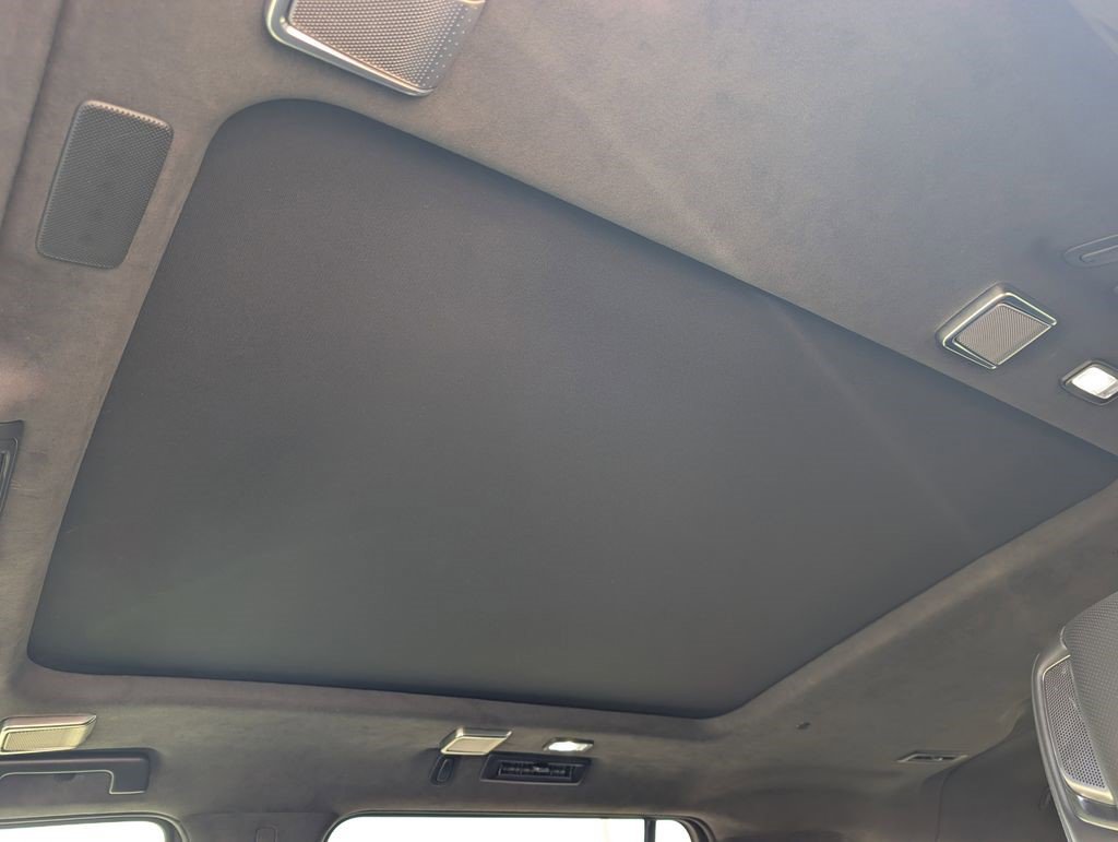 Certified 2023 Cadillac Escalade ESV V AWD/4WD image 13