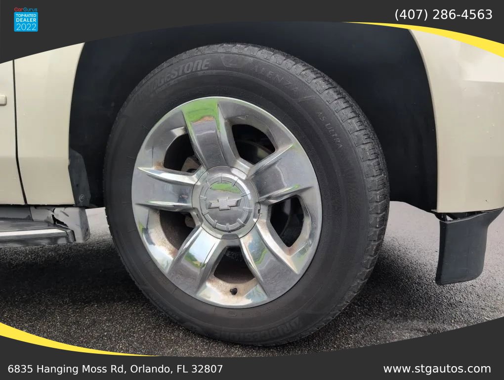 Used 2015 Chevrolet Suburban LTZ RWD image 30