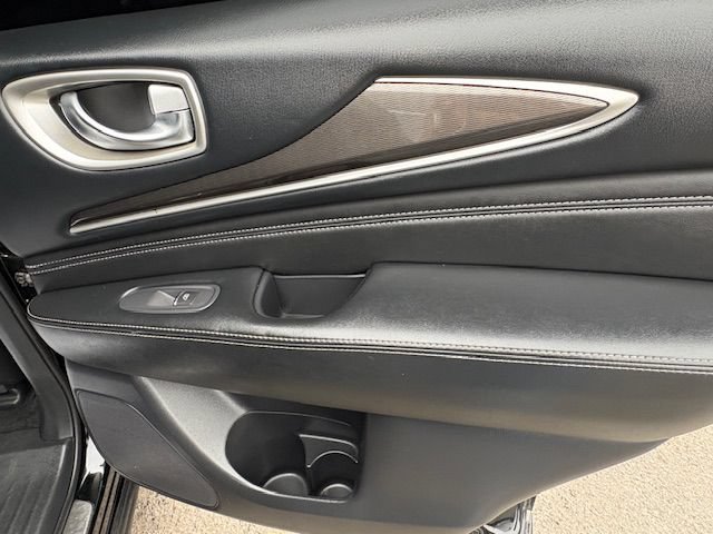 Used 2017 INFINITI QX60 Luxe w/ Premium Plus Package AWD/4WD image 17