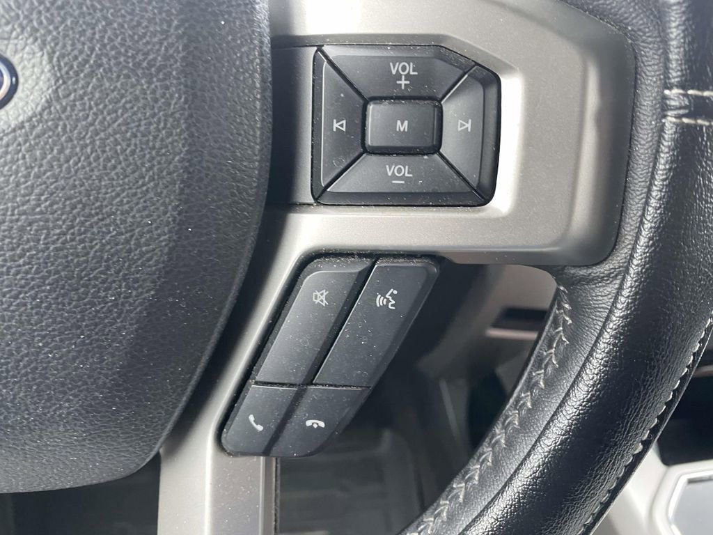 Used 2020 Ford F150 Lariat w/ FX4 Off-Road Package image 32