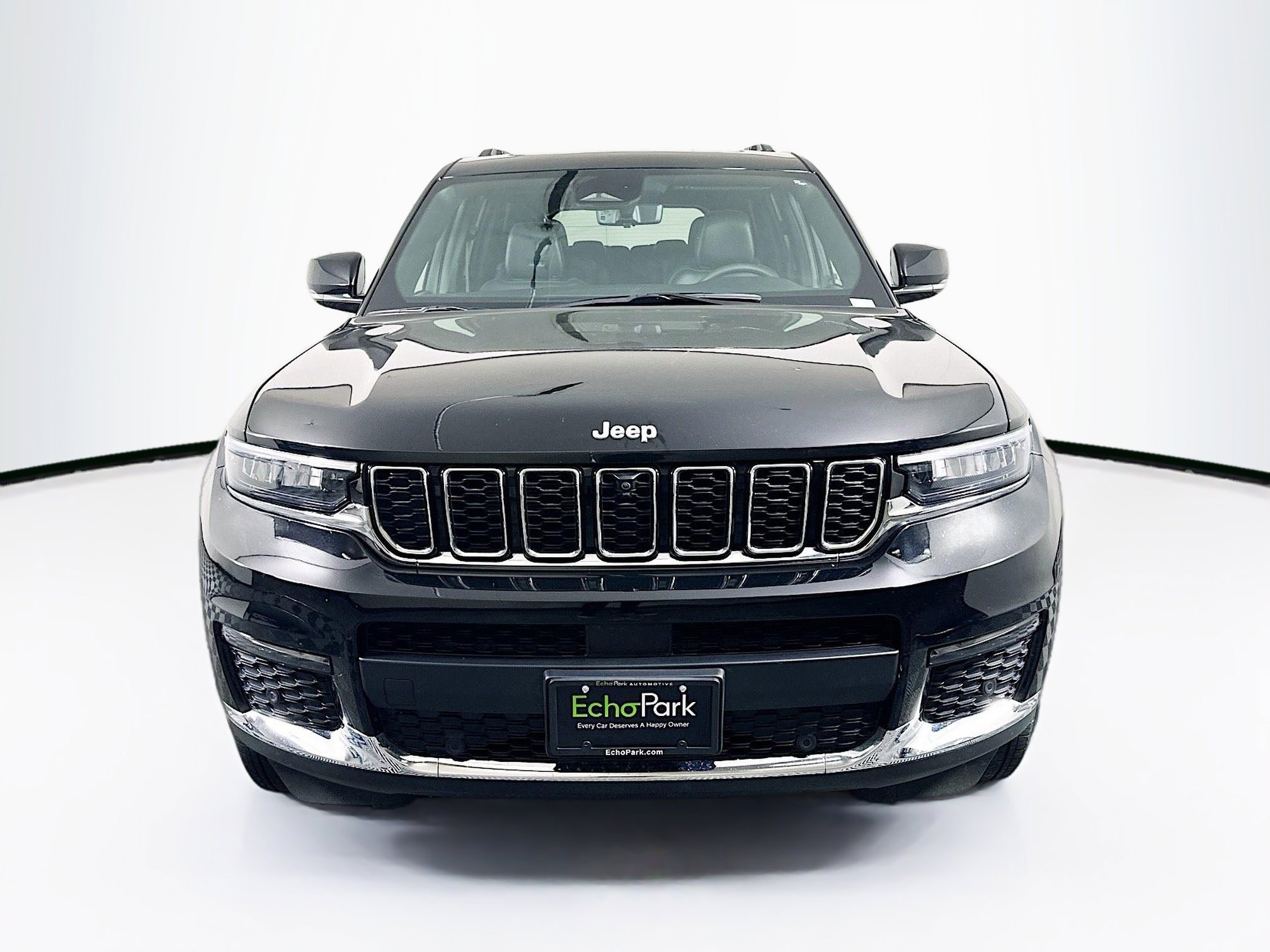 Used 2024 Jeep Grand Cherokee L Limited w/ Luxury Tech Group II image 2
