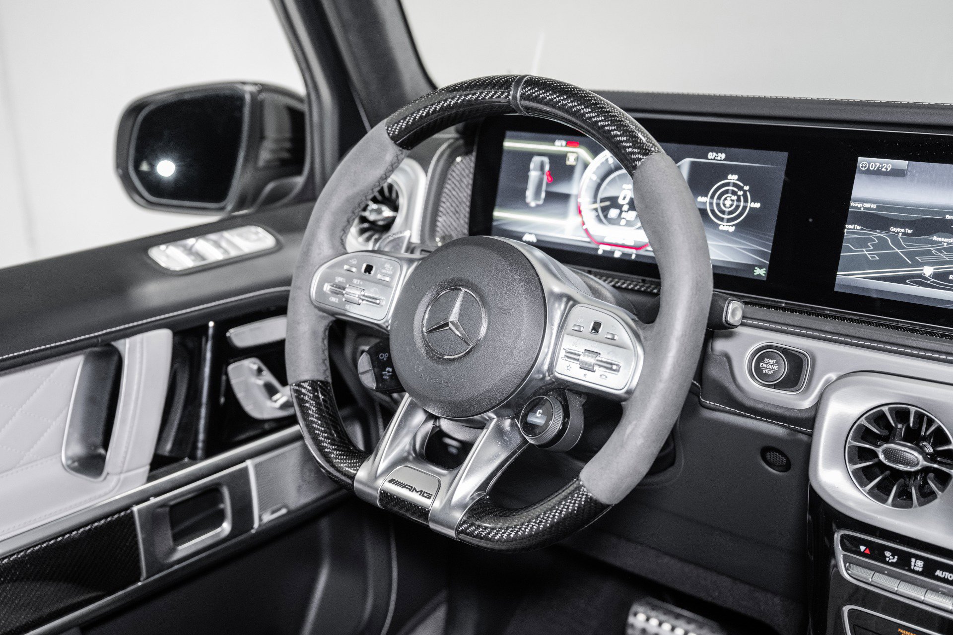 Used 2023 Mercedes-Benz G 63 AMG 4MATIC image 33