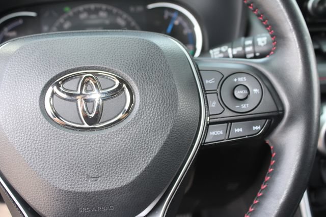 Used 2021 Toyota RAV4 SE w/ Weather & Moonroof Package AWD/4WD image 19