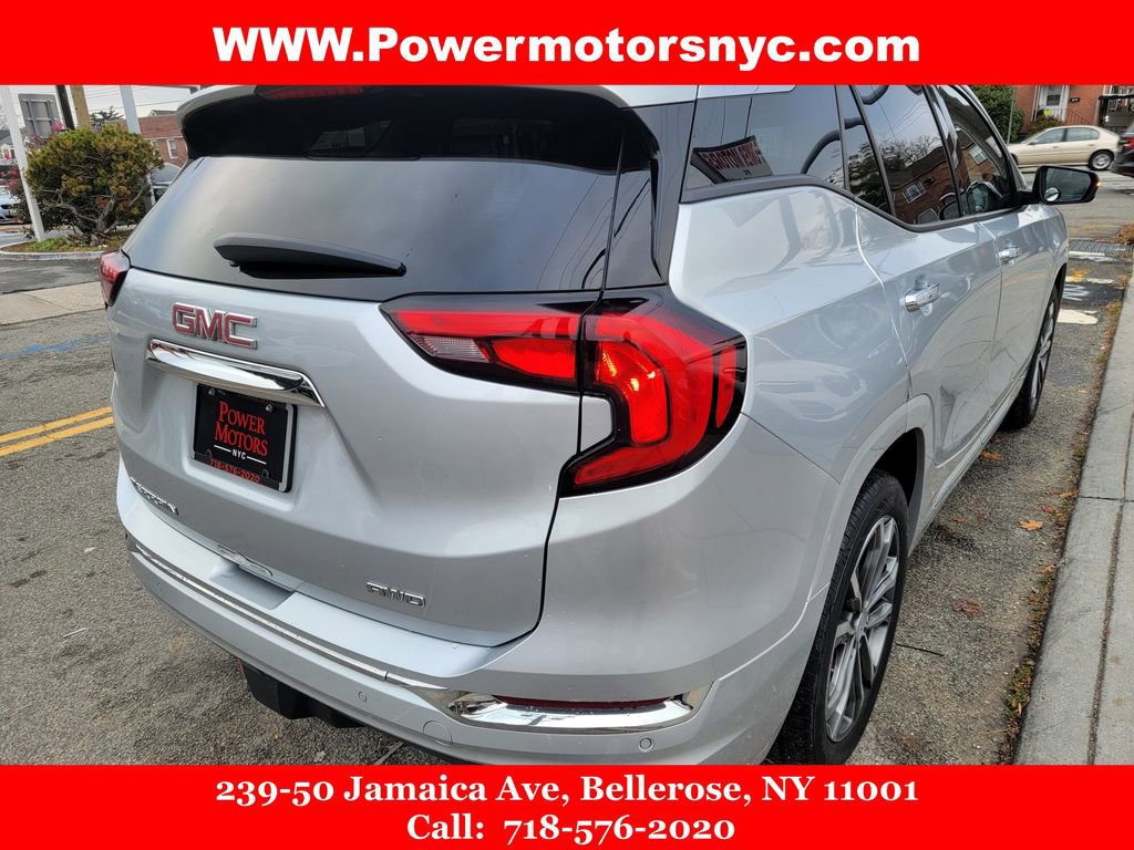 Used 2020 GMC Terrain Denali w/ Denali Premium Package image 6