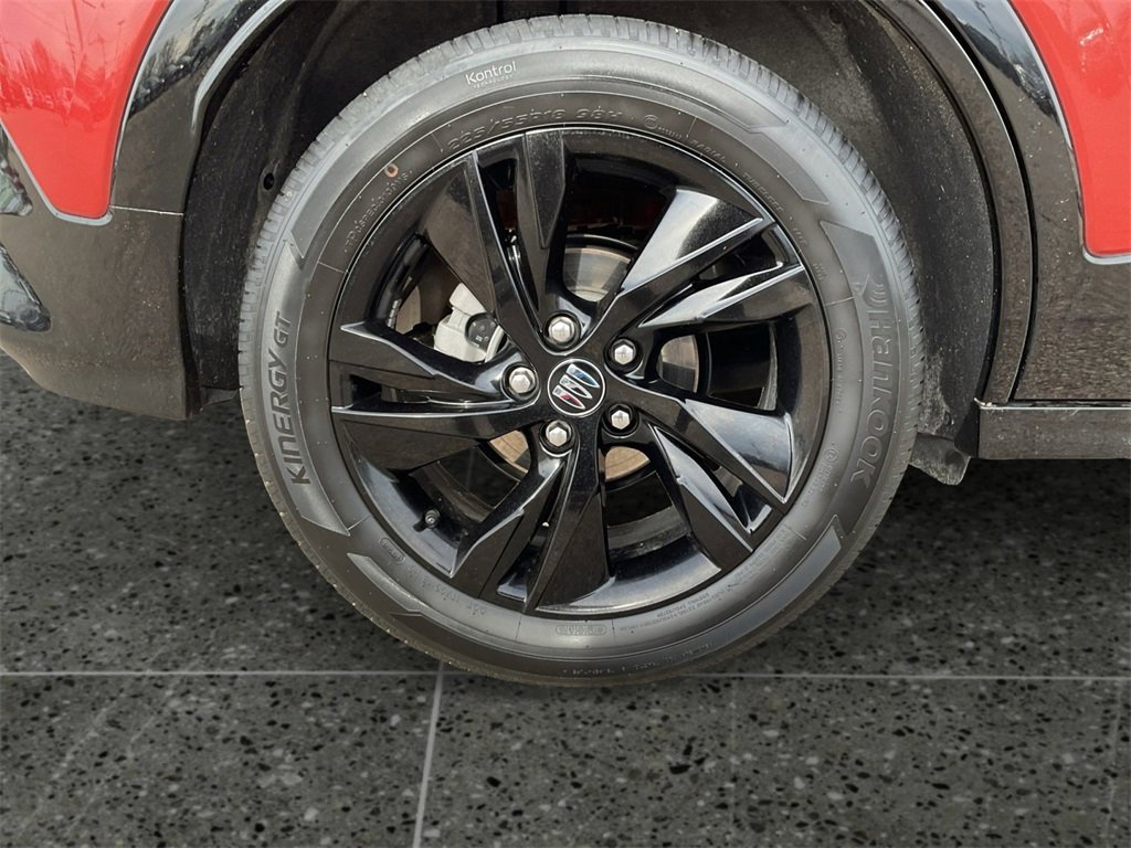 Used 2024 Buick Encore GX Sport Touring image 15