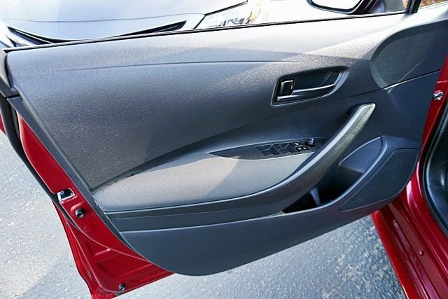 Used 2026 Toyota Corolla LE w/ Carpet Mat Package (TMS) FWD image 21