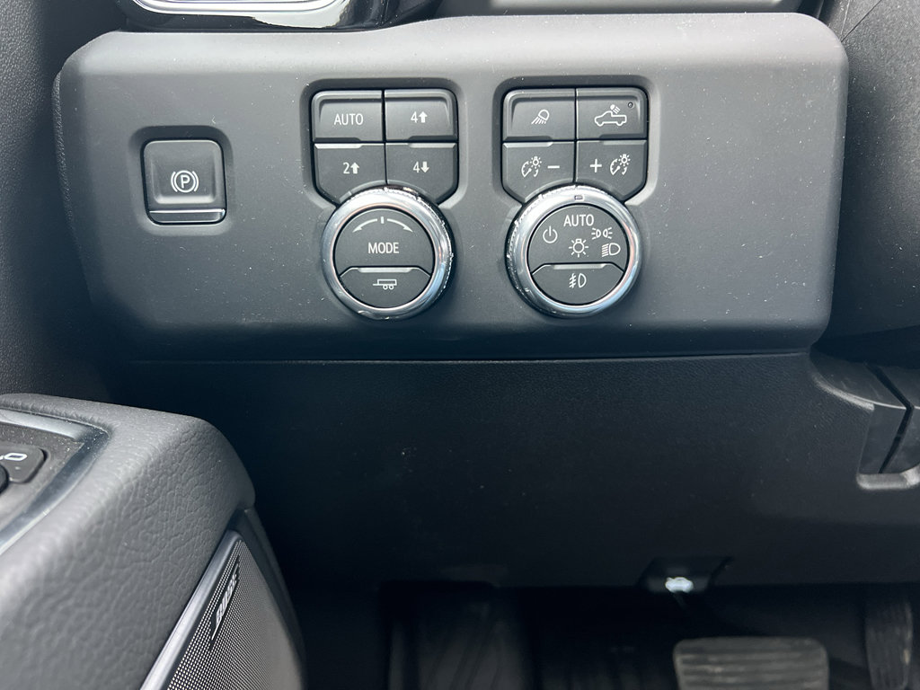 New 2026 GMC Sierra 3500 Denali w/ Denali Reserve Package image 34