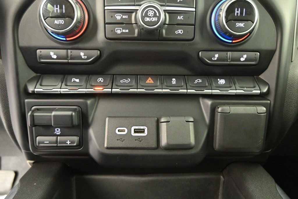 Used 2020 Chevrolet Silverado 1500 RST w/ All-Star Edition image 30