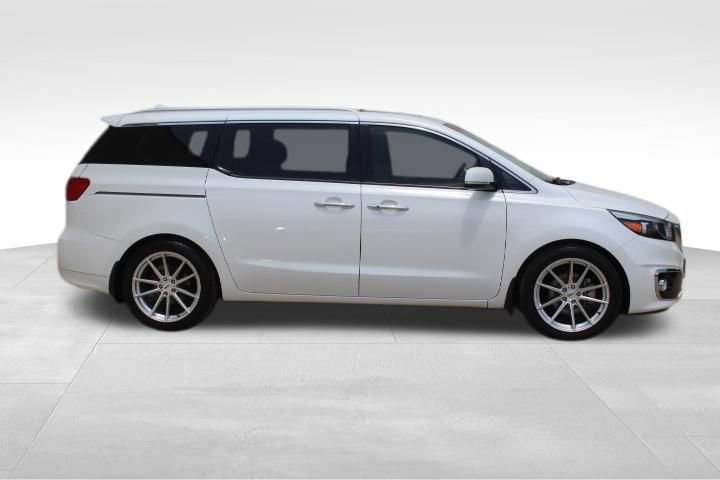Used 2016 Kia Sedona SX Limited FWD image 4