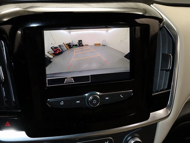 Used 2023 Chevrolet Traverse LS image 19