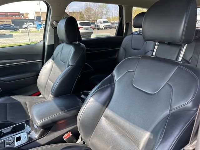 Used 2022 Kia Telluride LX image 8