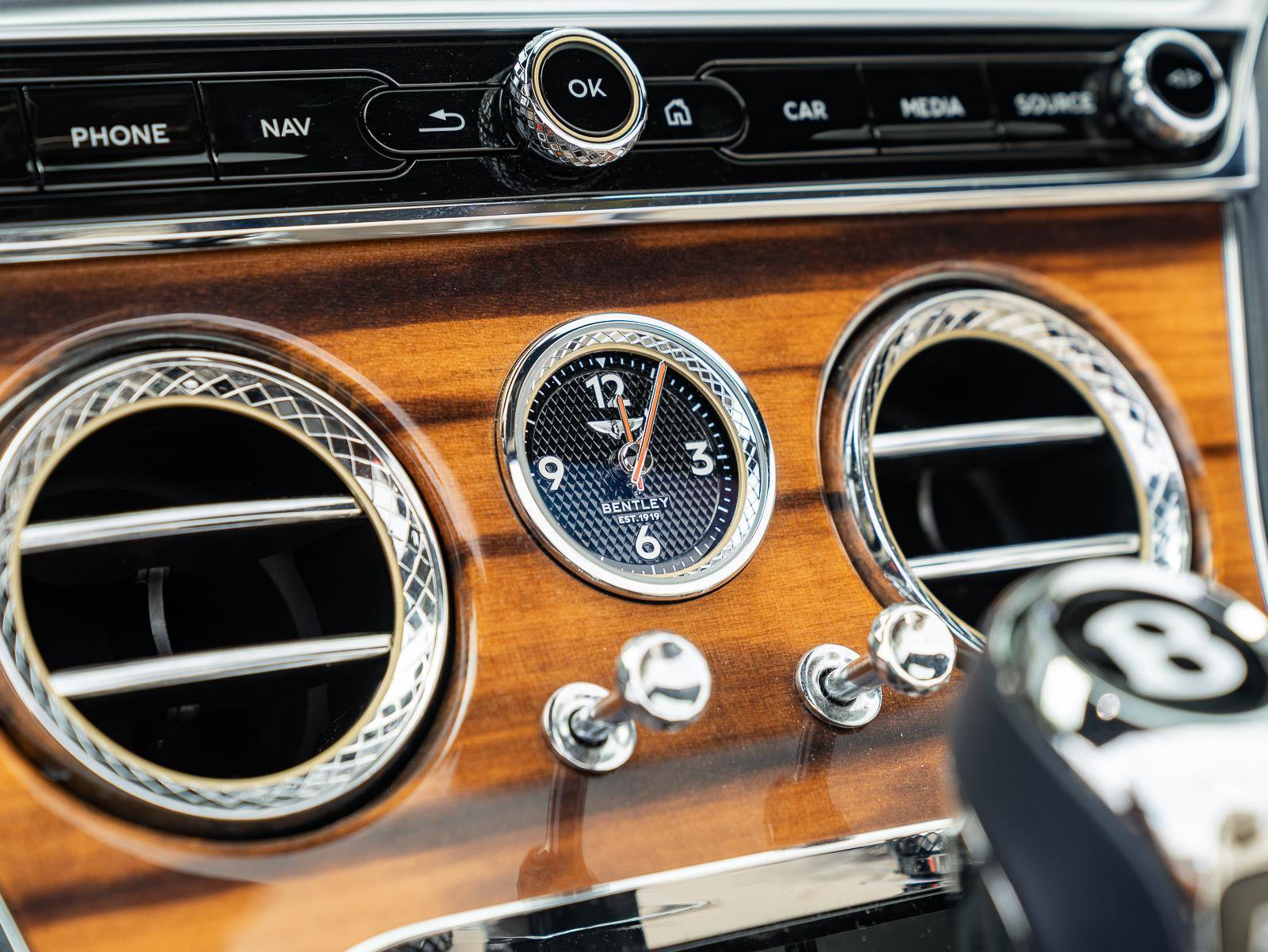 Used 2021 Bentley Continental GT V8 image 42