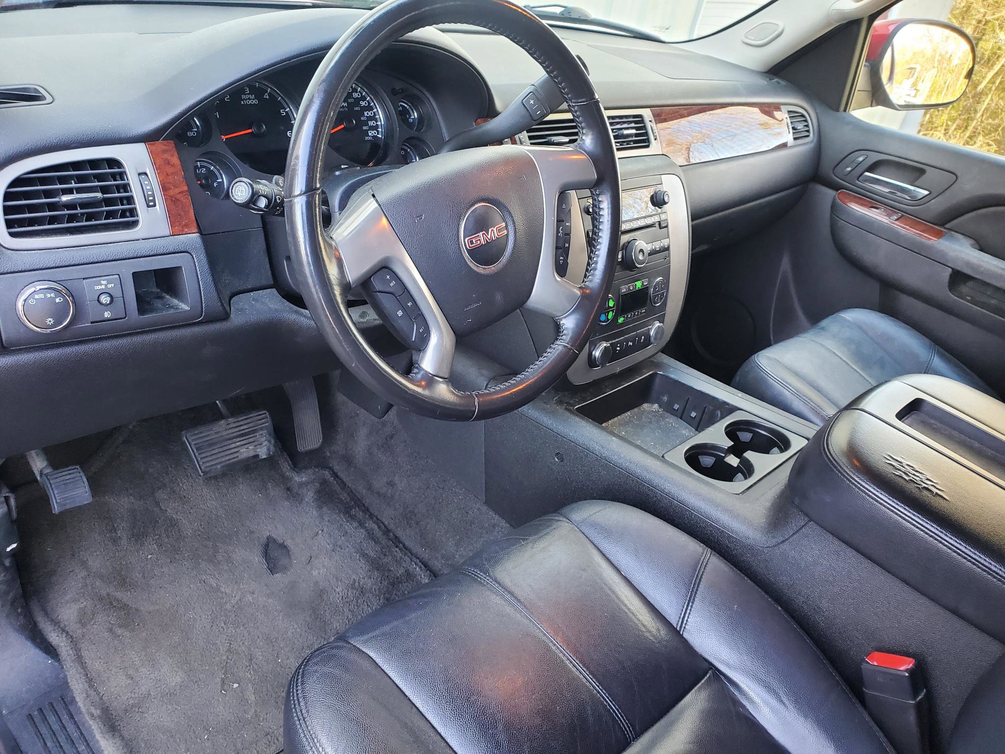 Used 2013 GMC Yukon SLT image 14