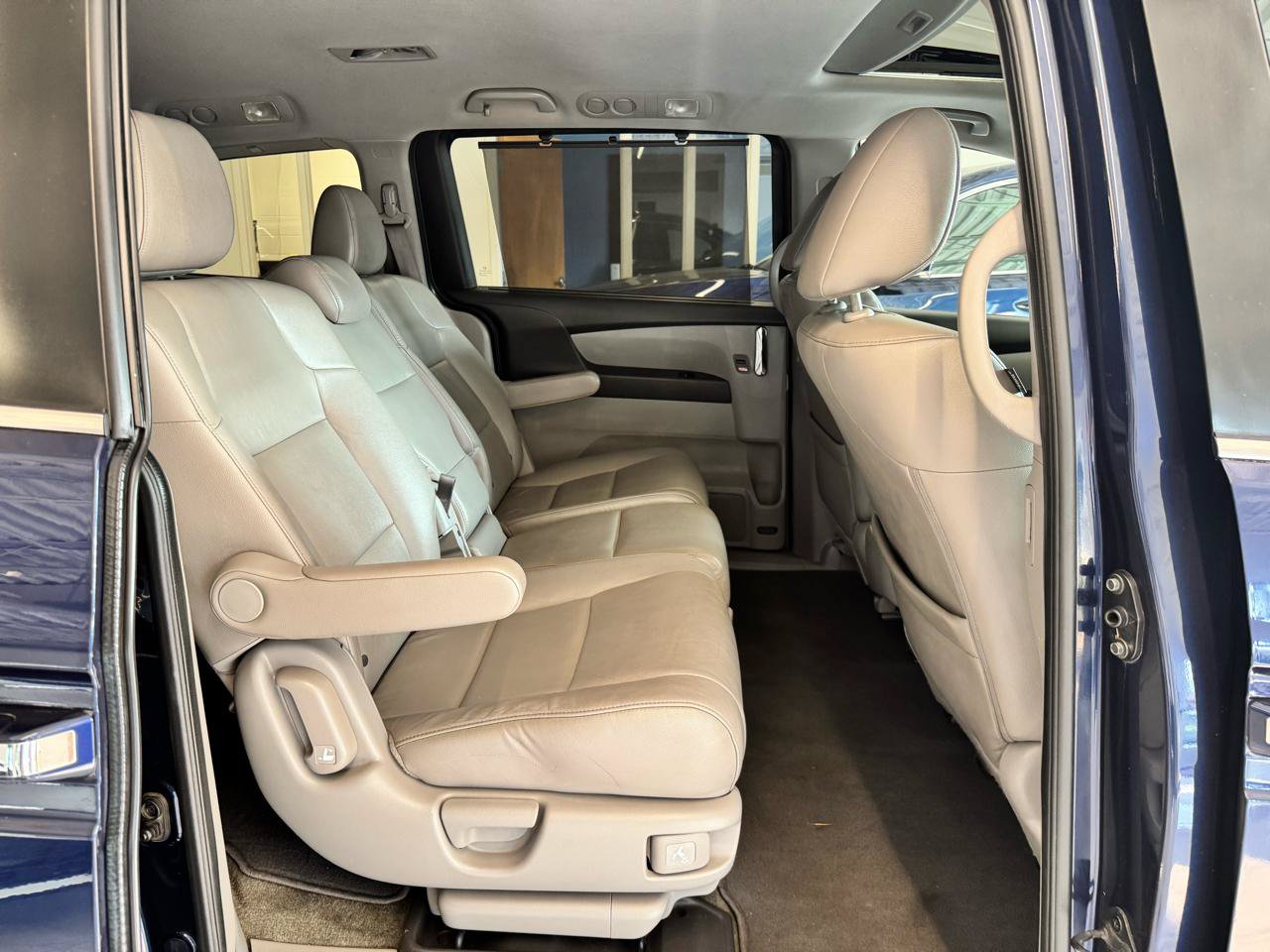 Used 2015 Honda Odyssey EX-L image 30