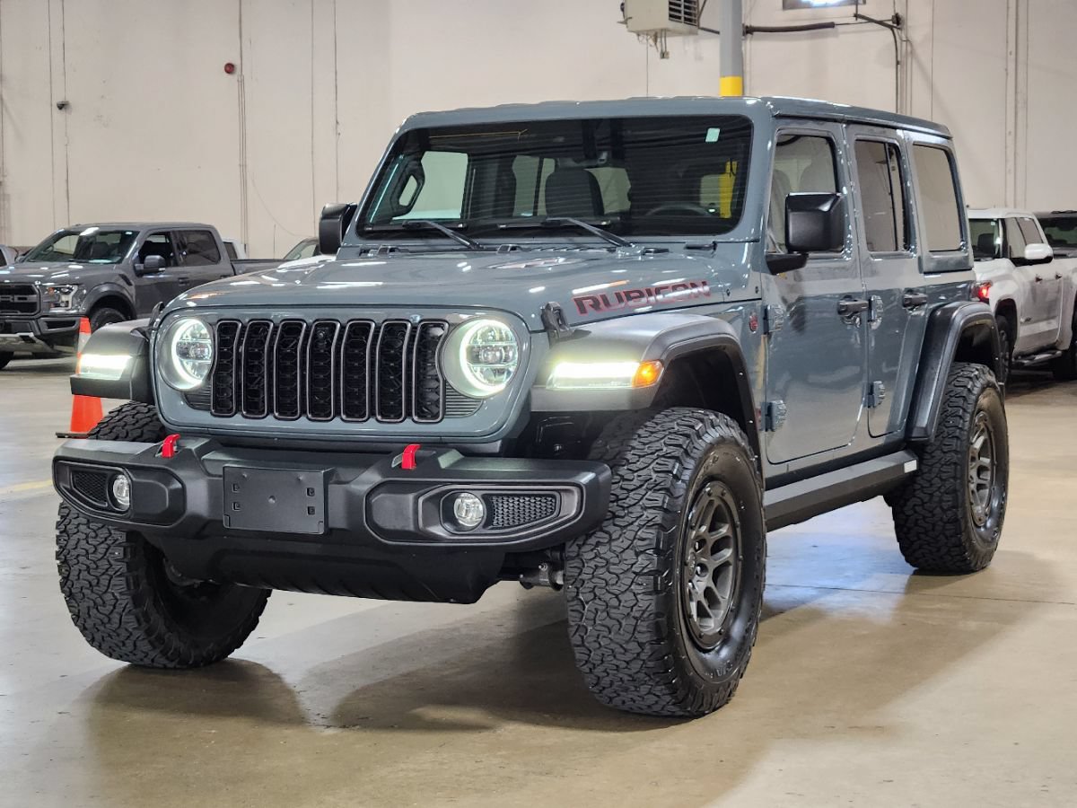 Used 2024 Jeep Wrangler Unlimited Rubicon w/ Technology Group AWD/4WD image 4