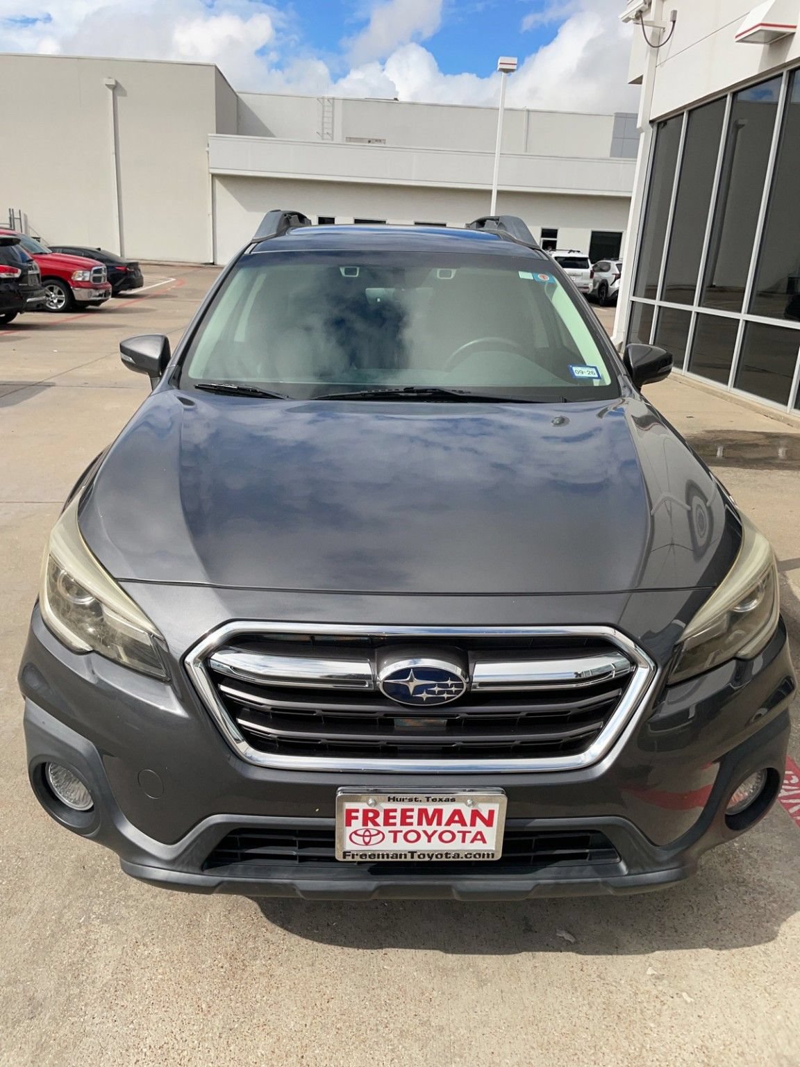 Used 2019 Subaru Outback 3.6R Limited AWD/4WD image 3