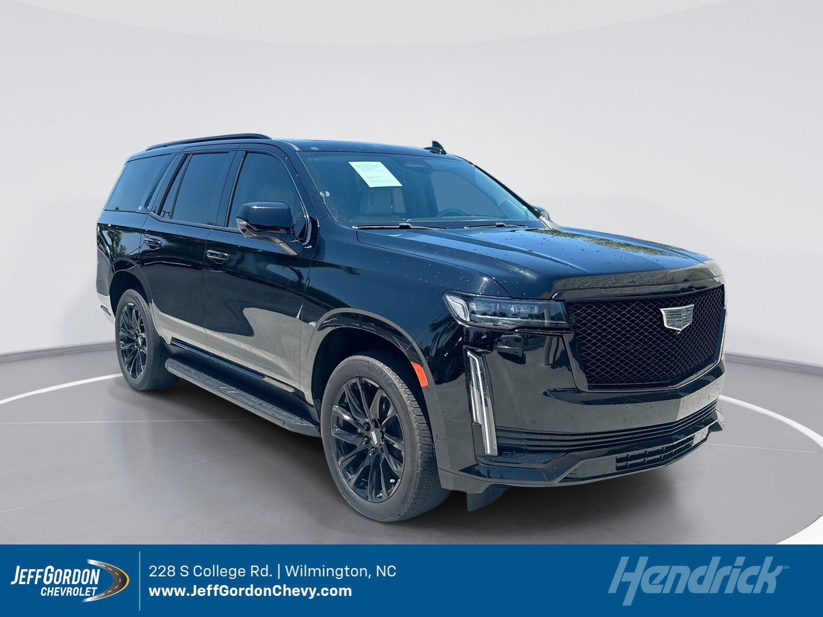 Used 2021 Cadillac Escalade Sport Platinum w/ LPO, ONYX Package AWD/4WD video 1