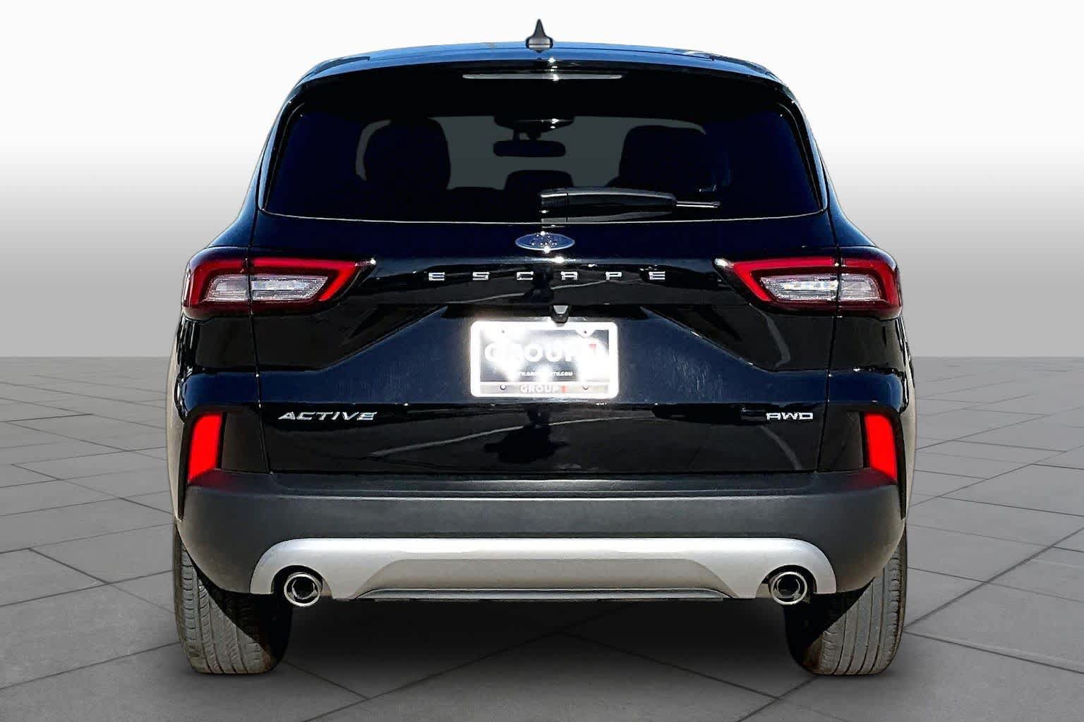 Used 2025 Ford Escape Active AWD/4WD image 8