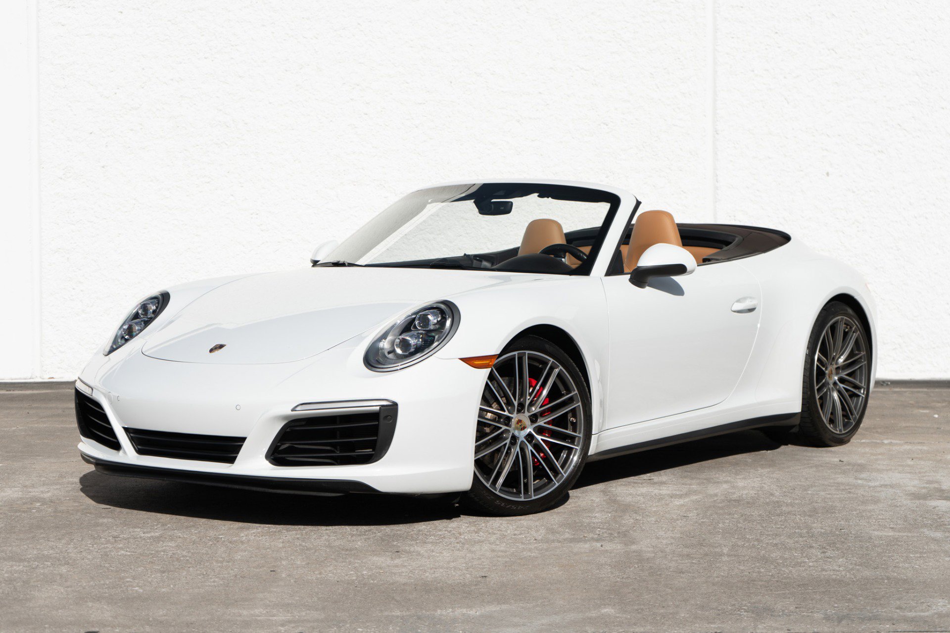 Used 2018 Porsche 911 Carrera 4S image 1