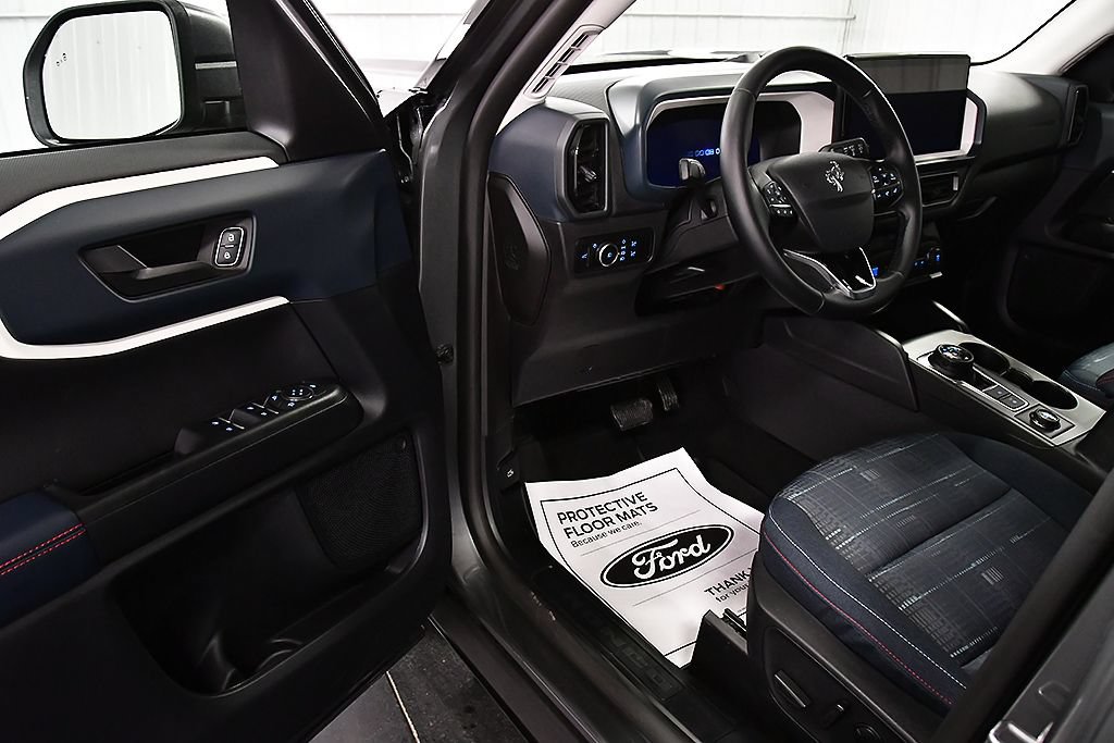 Used 2025 Ford Bronco Sport Heritage w/ Convenience Package AWD/4WD image 16